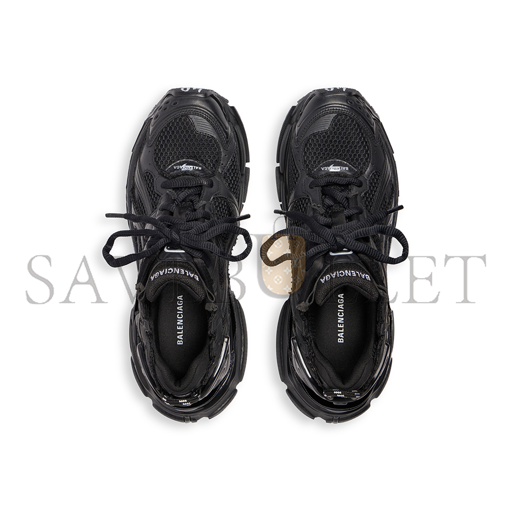 BALENCIAGA MEN'S RUNNER SNEAKER IN BLACK 772774W3RBT1000